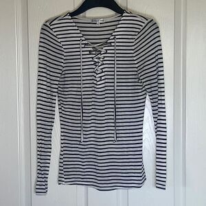 Fits + Eddi long sleeve drawstring top size xs
